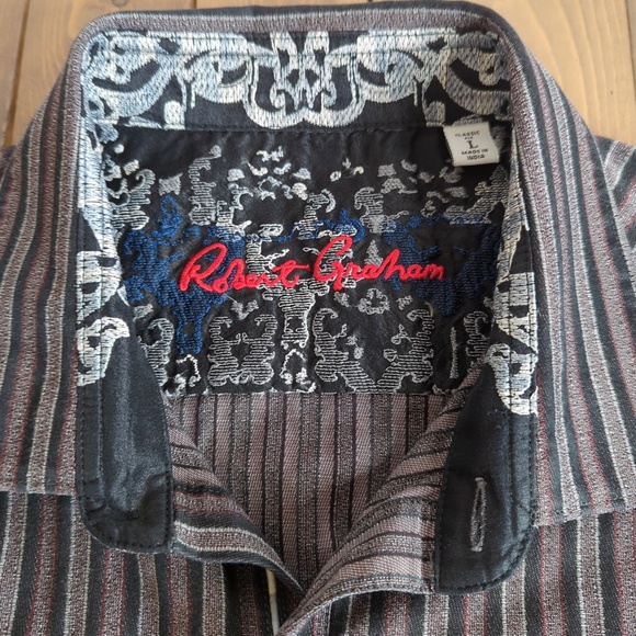 Robert Graham Grey Disappearing Long Sleeve Flip Cuff Button Down Shirt - Picture 3 of 14